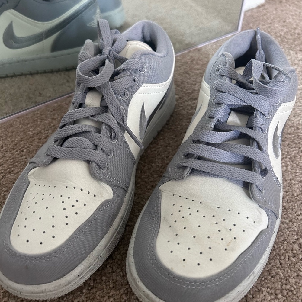 Jordan 1 Low SE Light Steel Grey